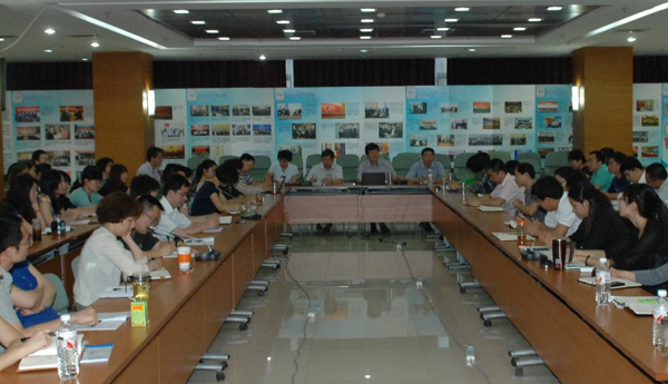 ��Ⱥ��·�ߣ����Ͽ������쵼���ӿ�չ�������