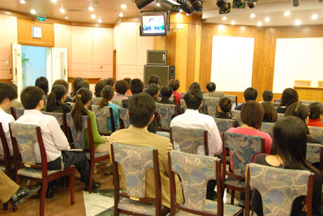 �Ͽ�����ȫ��ɲ�ְ���տ�ʮ�ߴ󱨸�